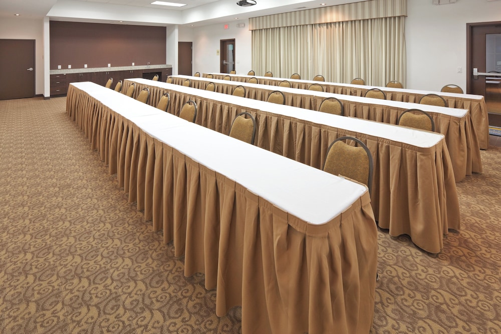 Staybridge Suites Plano - Richardson Area 51/70