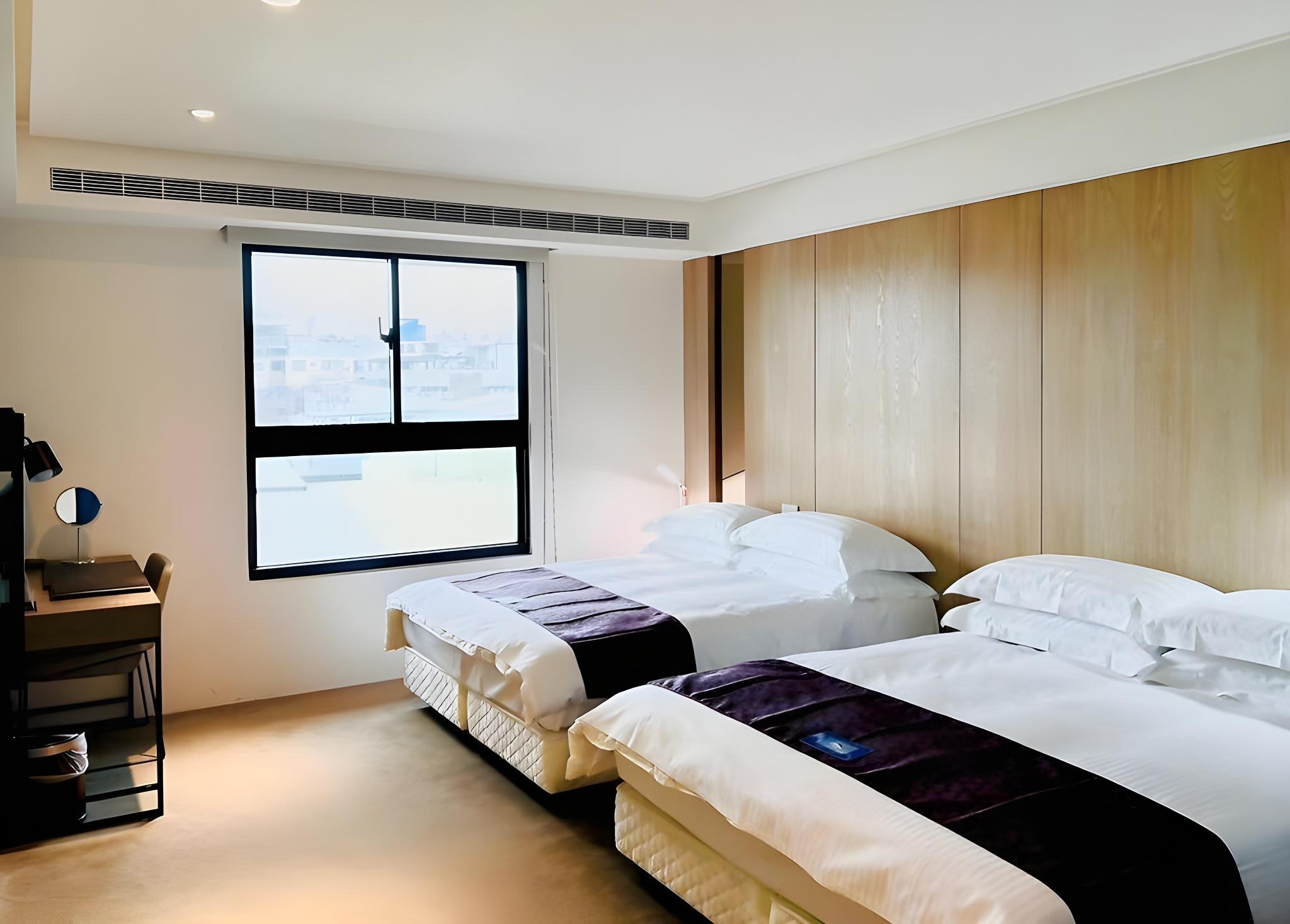 Junior, Quadruple, 2 Double Beds