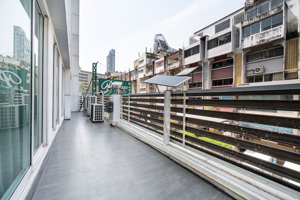 P2 BOUTIQUE HOTEL 75/78