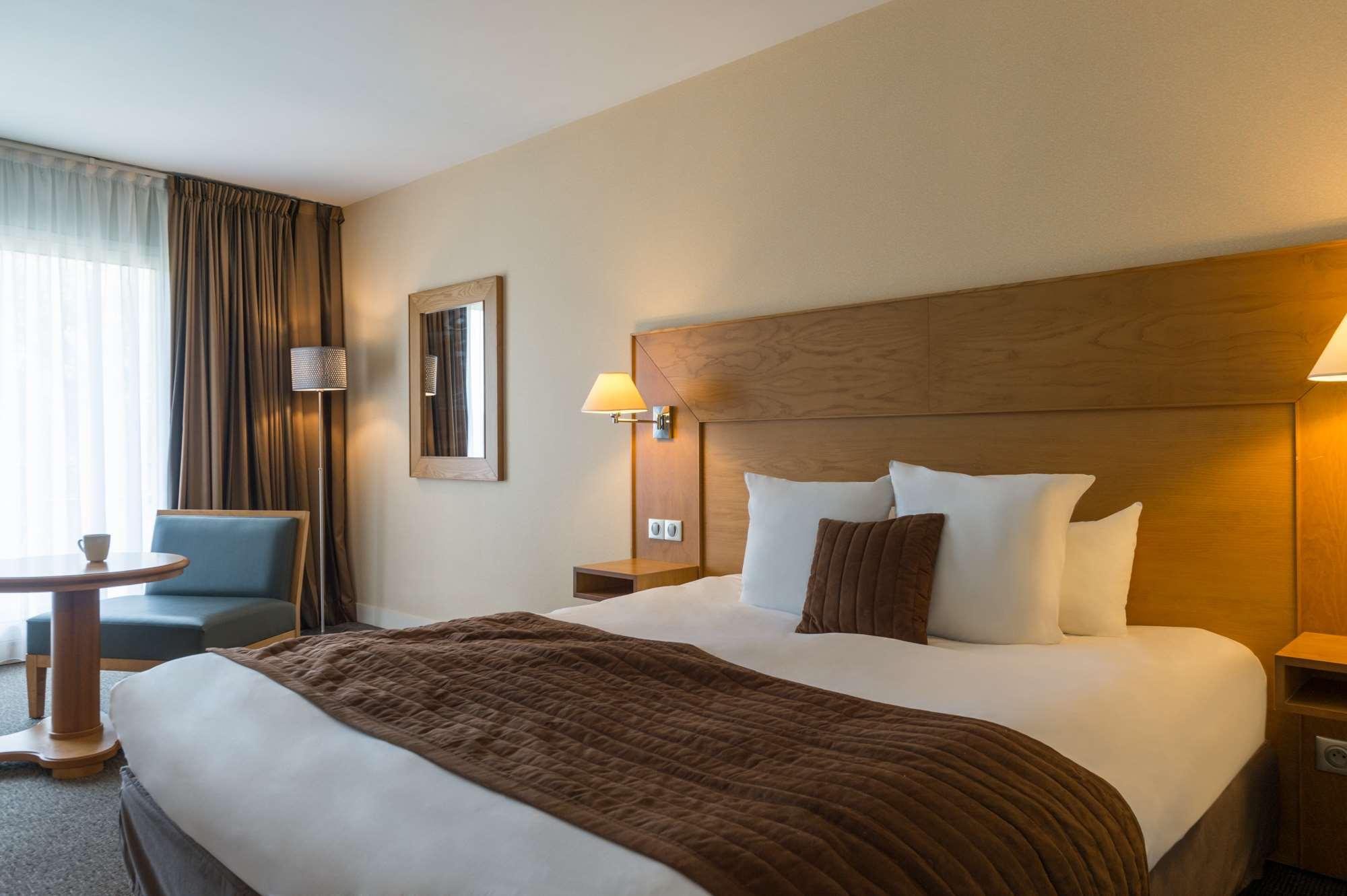 Hotel du Golf de lAilette, The Originals Relais (Qualys-Hotel) 5/50