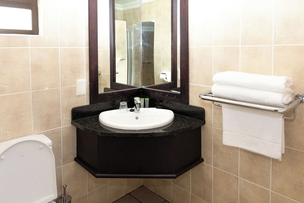 Premier Splendid Inn Bayshore 57/60