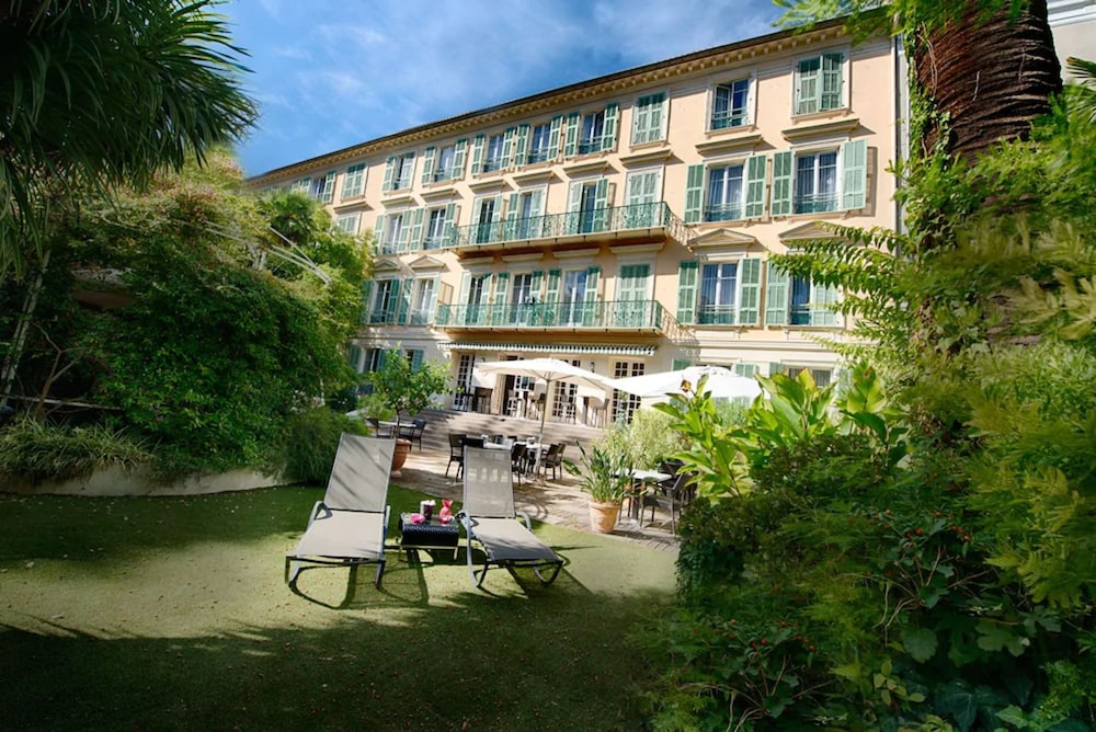 hotel