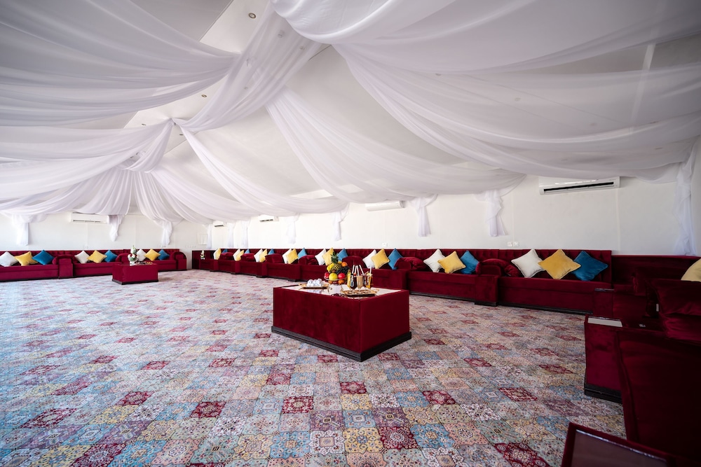 Regency Sealine Camp 34/44