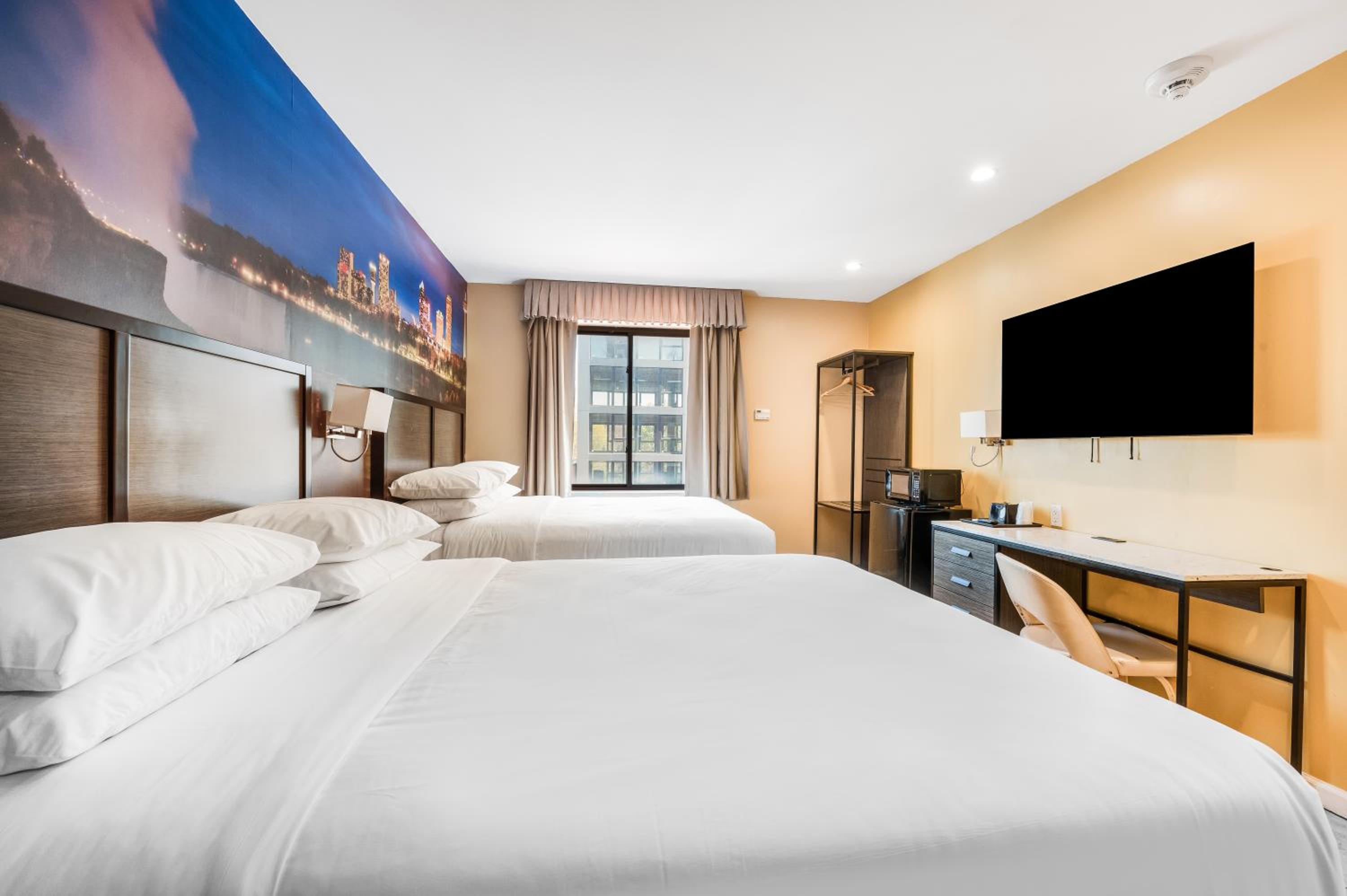 Room, Queen Bed