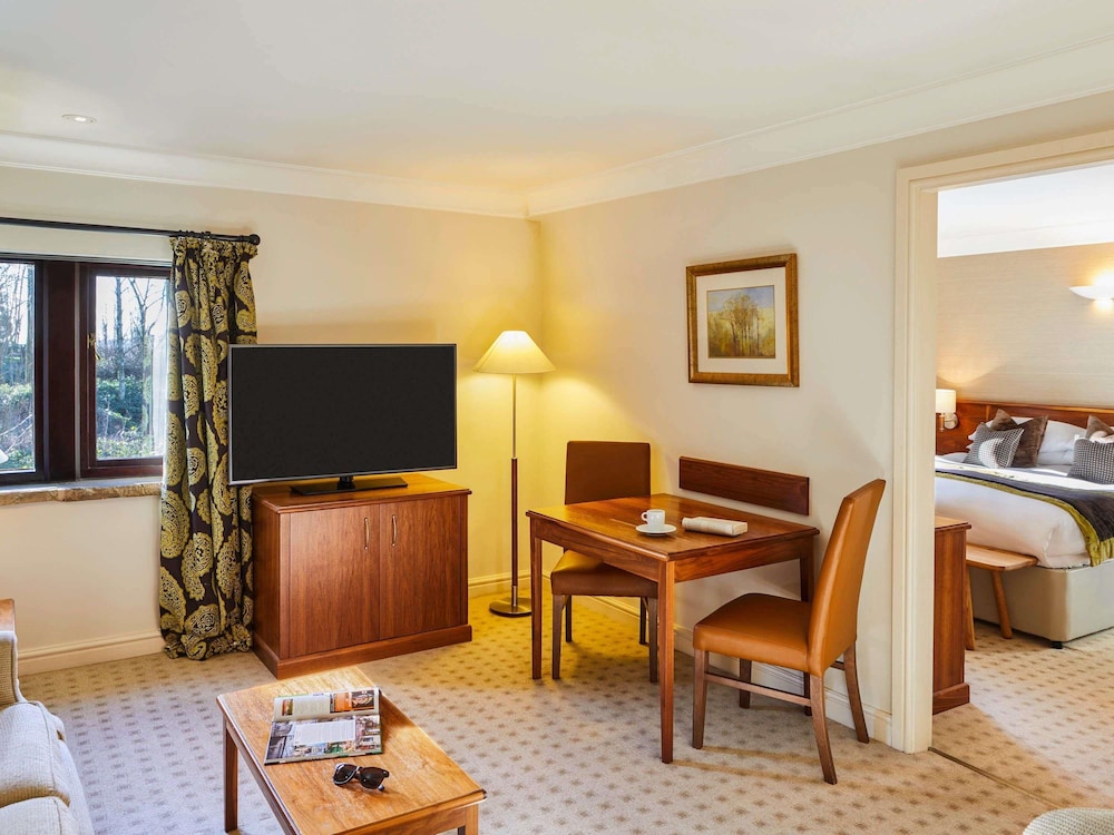 Mercure Barnsley Tankersley Manor Hotel 49/74