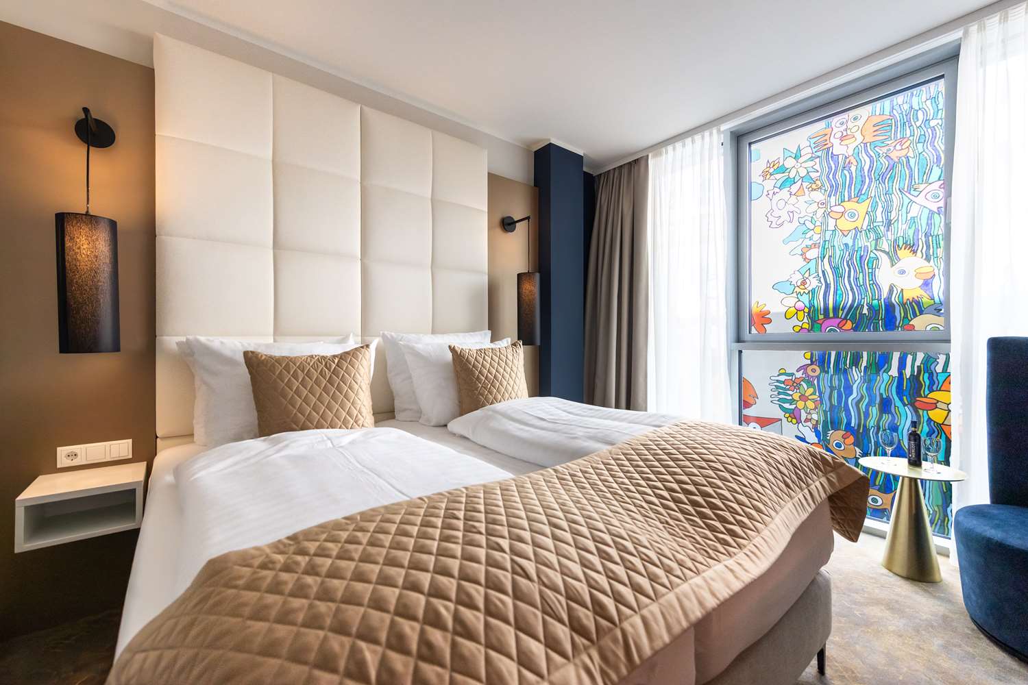 Room, Convertible Double Bed, Atrium View