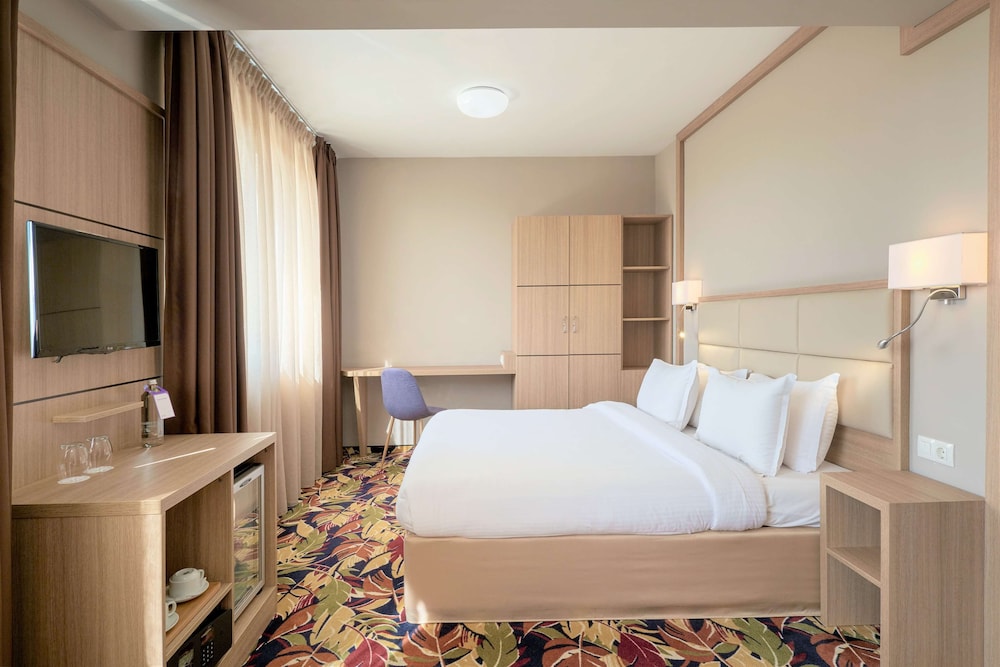 غرفة قياسية بسريرين منفصلين، Hotel Imperial Plovdiv, a member of Radisson Individuals 7/9