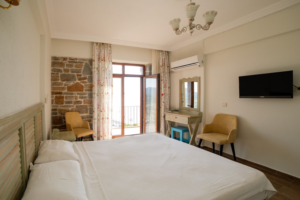 Gokceada Yakamoz Motel 23/50