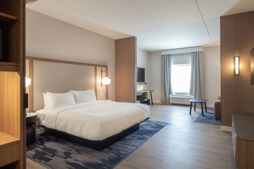 Fairfield Inn & Suites Dayton Beavercreek 9/27