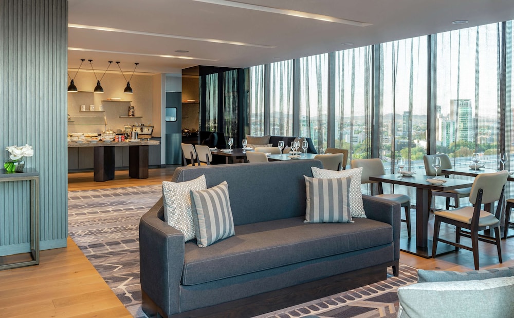 Hilton Guadalajara Midtown 56/83
