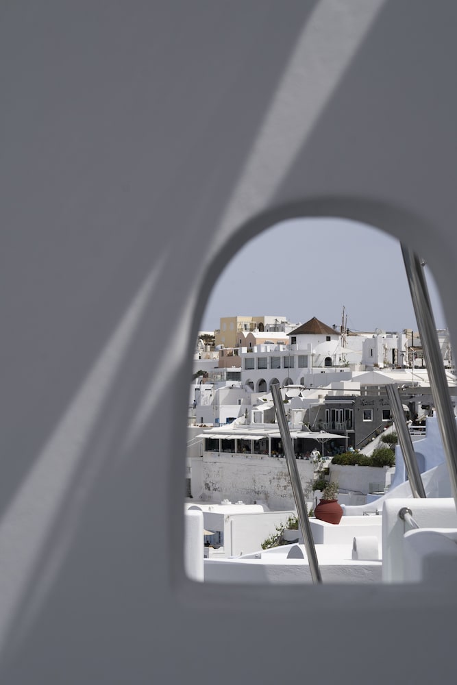 Belvedere Suites 21/50