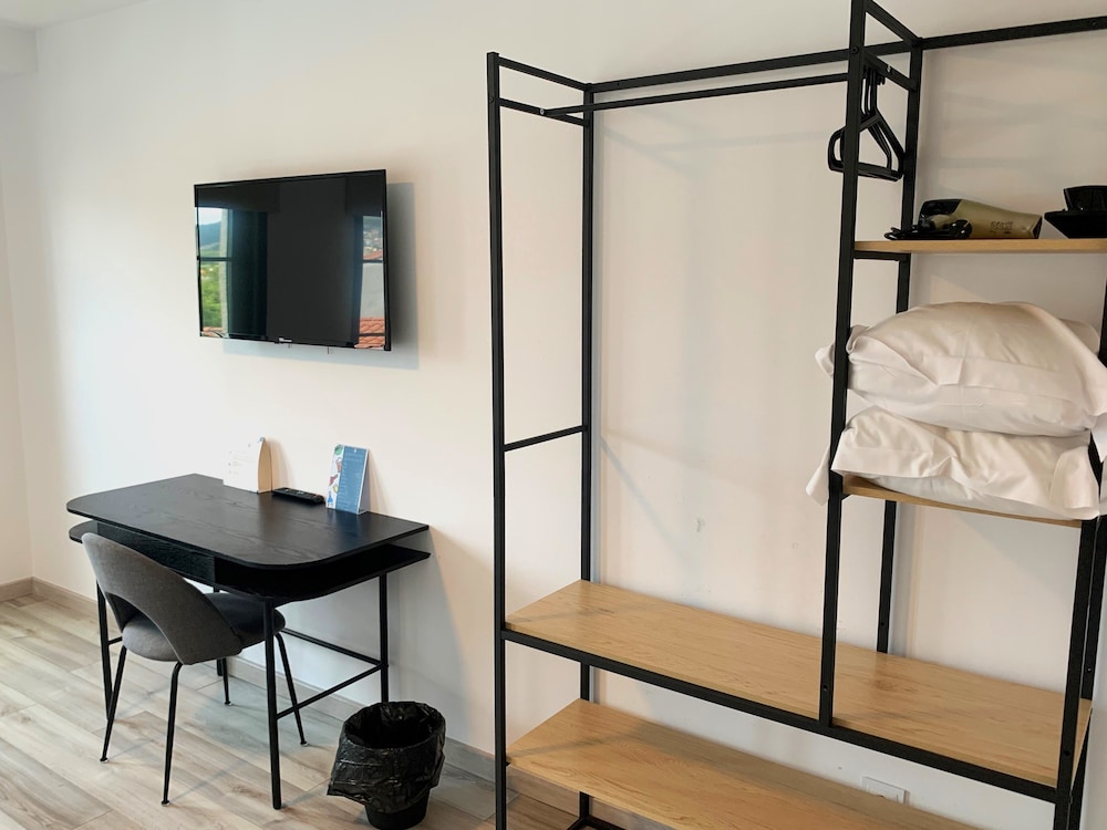 Pombal Rooms Santiago 26/50