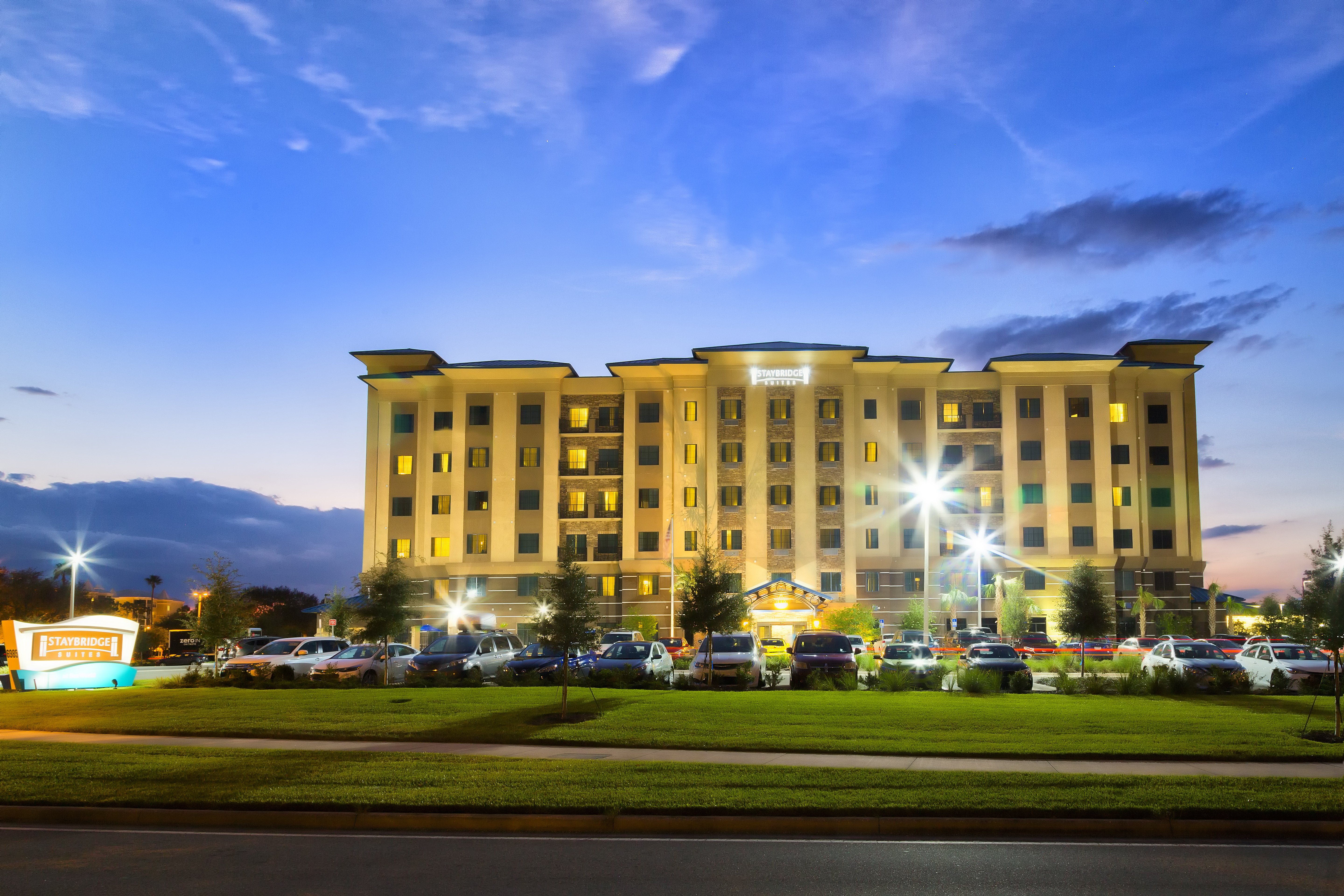 Staybridge Suites Orlando At Seaworld 1/50