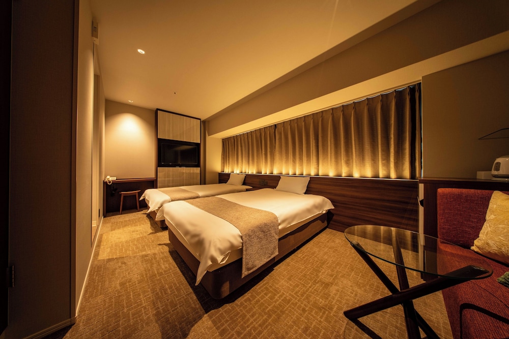 New Osaka Hotel 33/63