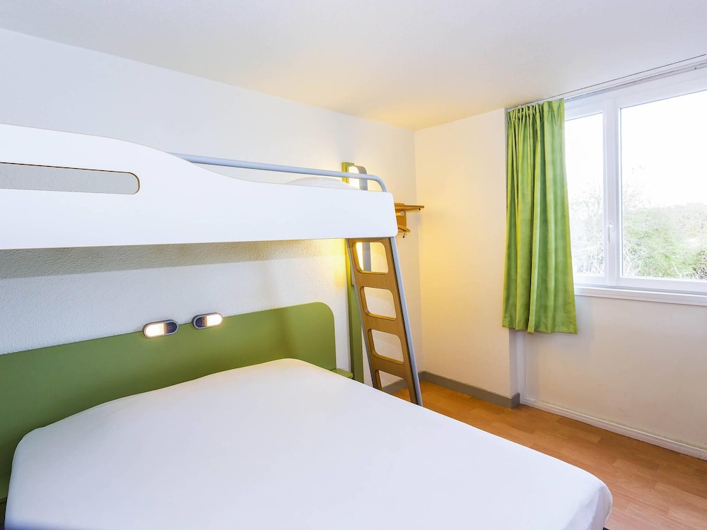 غرفة ثلاثية بسرير مزدوج وسرير بطابقين، Ibis budget Lorient Hennebont 3/7