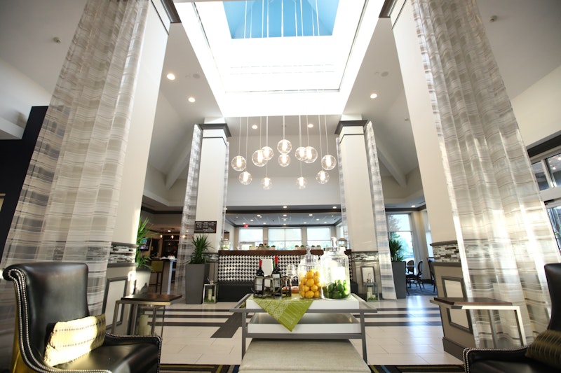 Hilton Garden Inn Westbury 12/25
