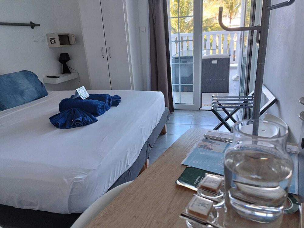 Lindsey Hotel 38/64