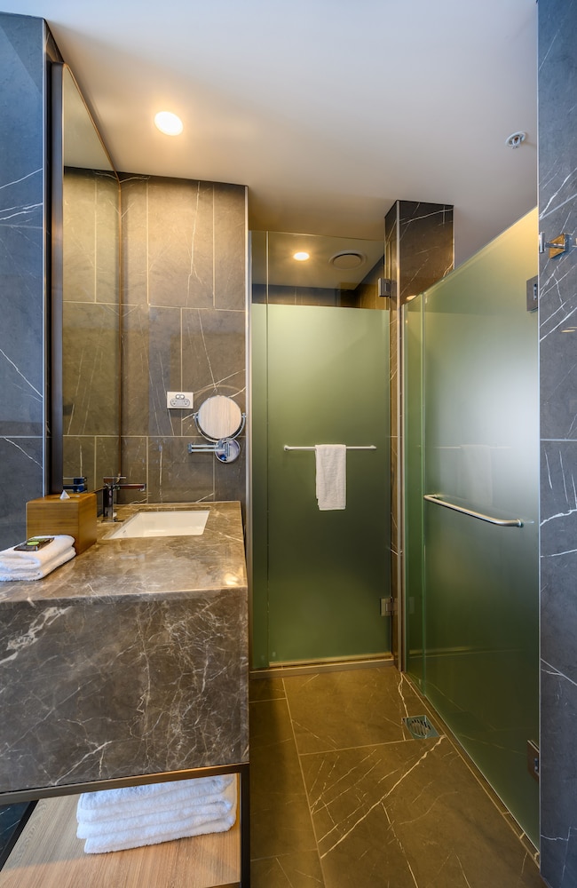 Novotel Melbourne Central Hotel 38/71