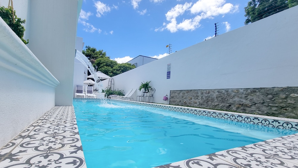 Batavia Boutique Hotel 67/71