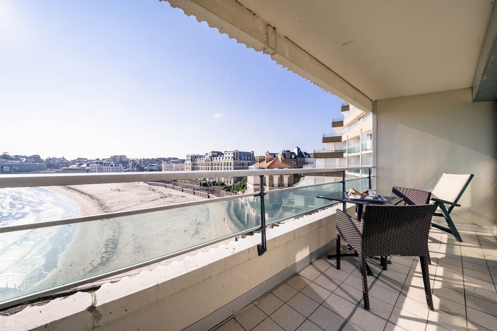 Best Western Hotel Le Crystal Dinard 43/58