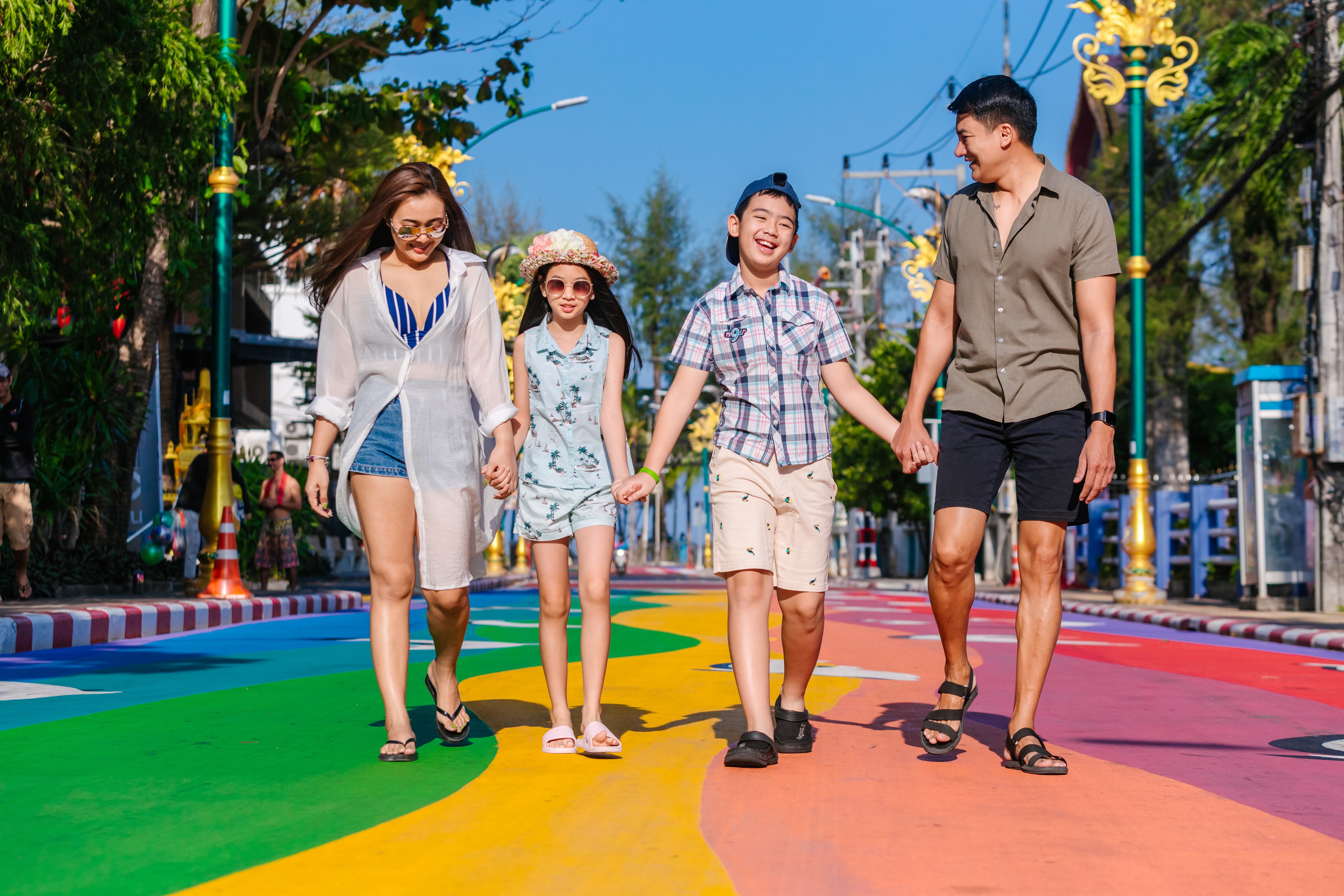 Holiday Inn Express Phuket Patong Beach Central 72/82