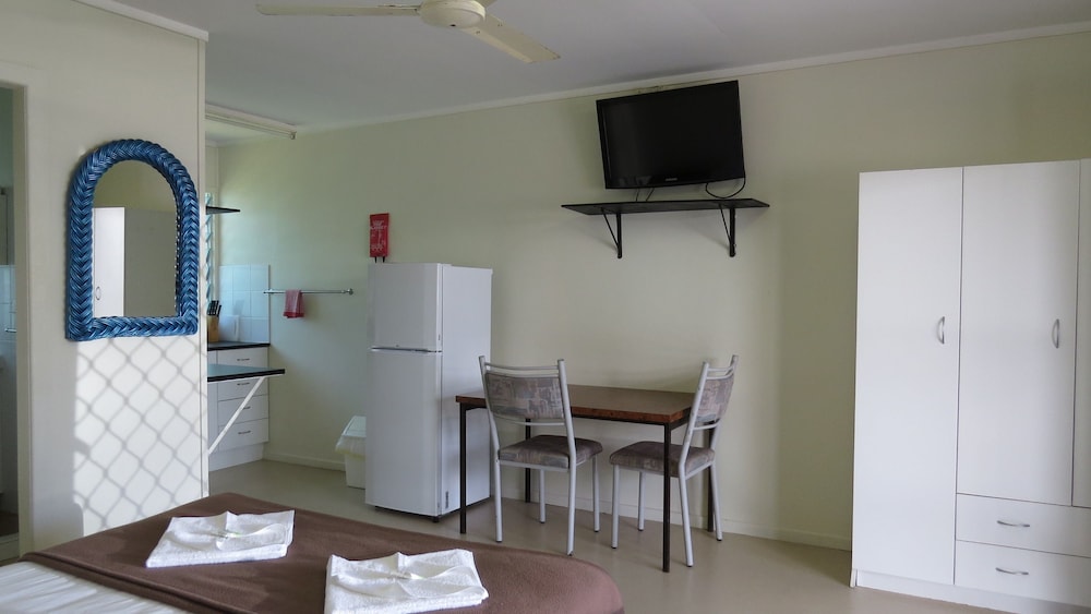 Cardwell At the Beach 22/31