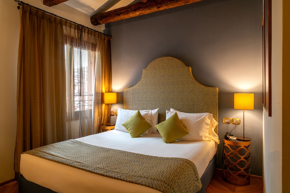 STANDARD, DOUBLE BED