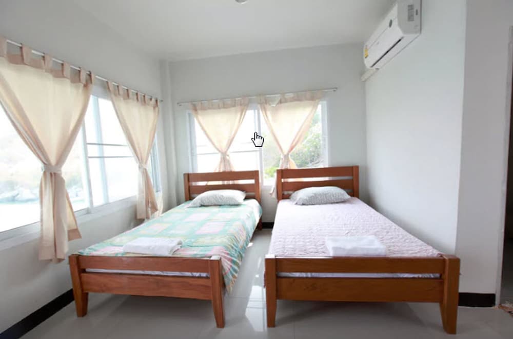 Koh Sichang Unseen 16/40