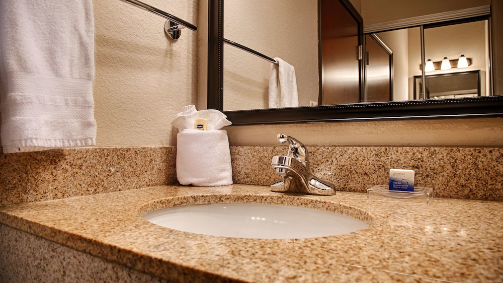 Best Western Plus Circle Inn 28/30