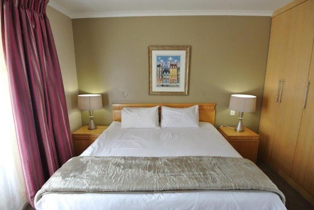 Airport Inn and Suites 12/47