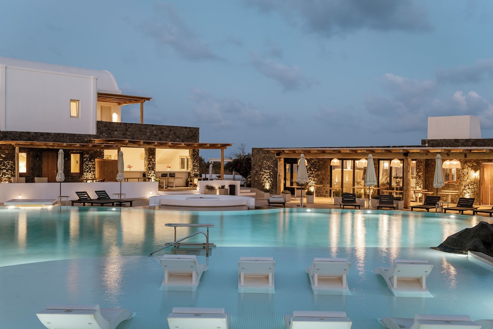 Amaria Beach Resort in SANTORINI
