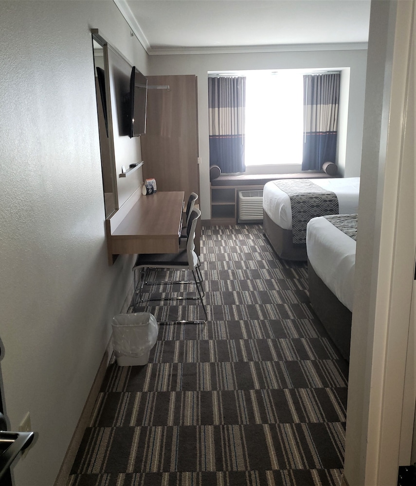 Microtel by Wyndham Penn Yan Finger Lakes Region 28/64