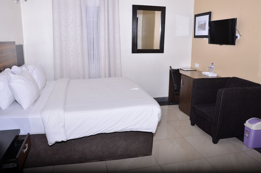 Residency Hotel Enugu 13/31