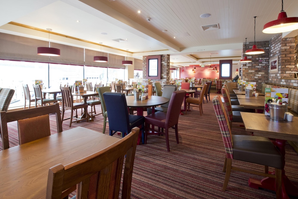 Premier Inn Bristol City Centre Lewins Mead 37/54