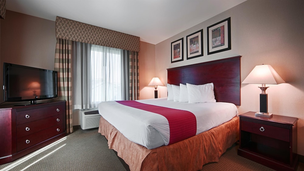 Spark by Hilton Rahway 6/25