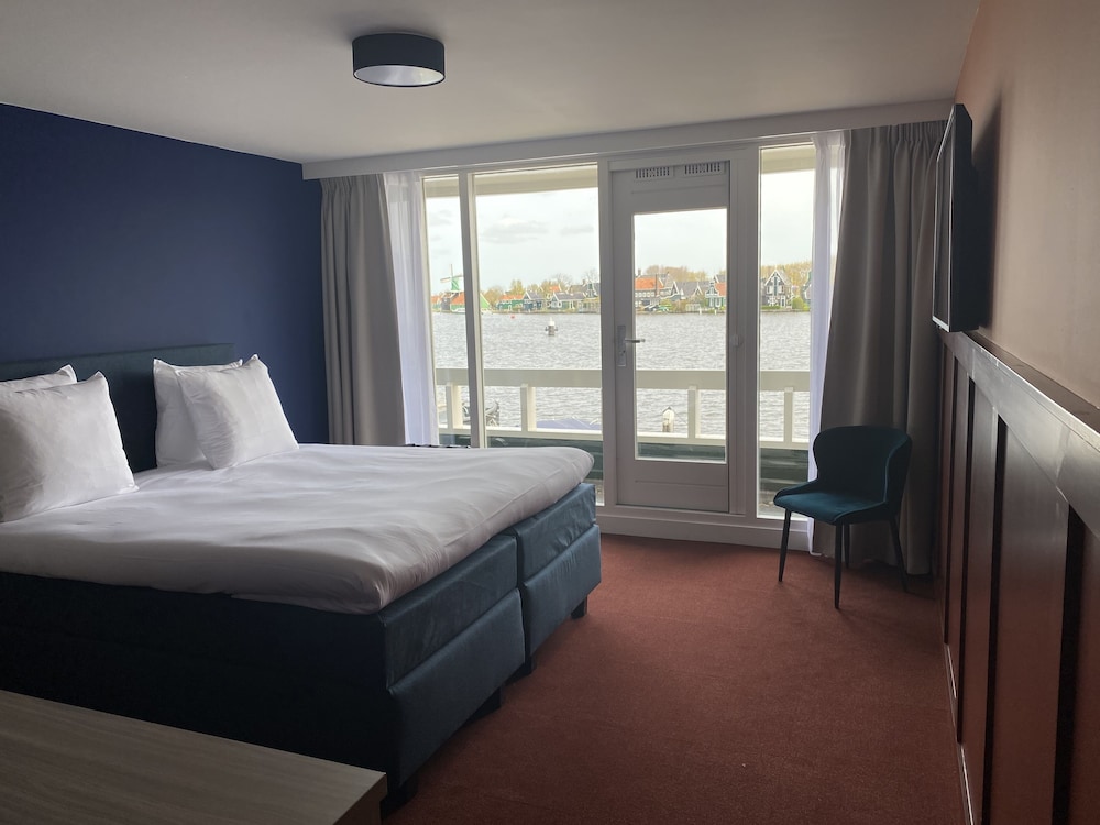SUPERIOR, DOUBLE BED, BALCONY