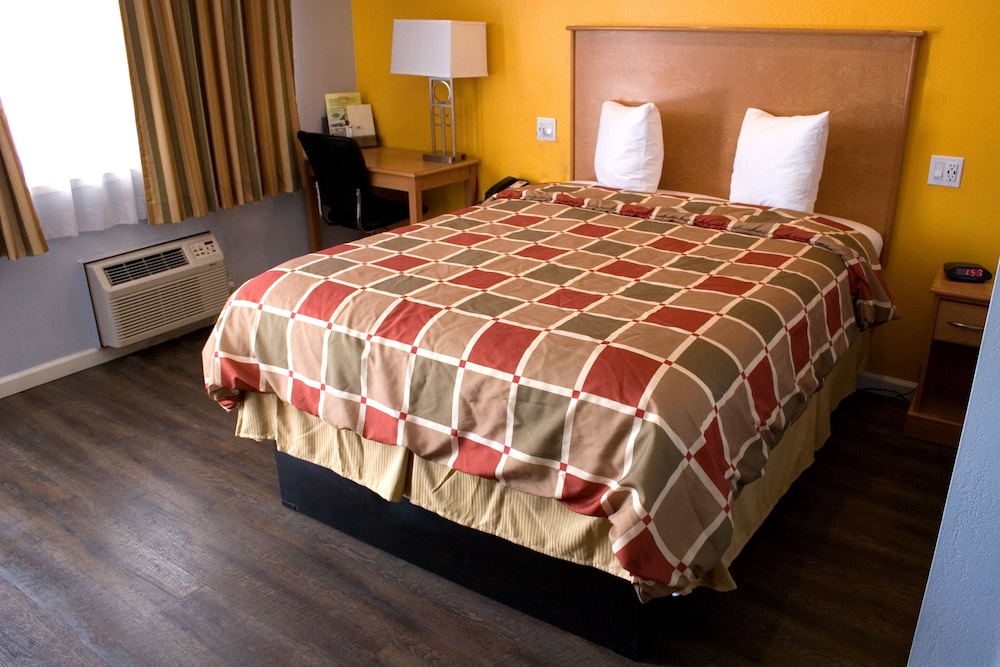 Keefer S Inn 6/24