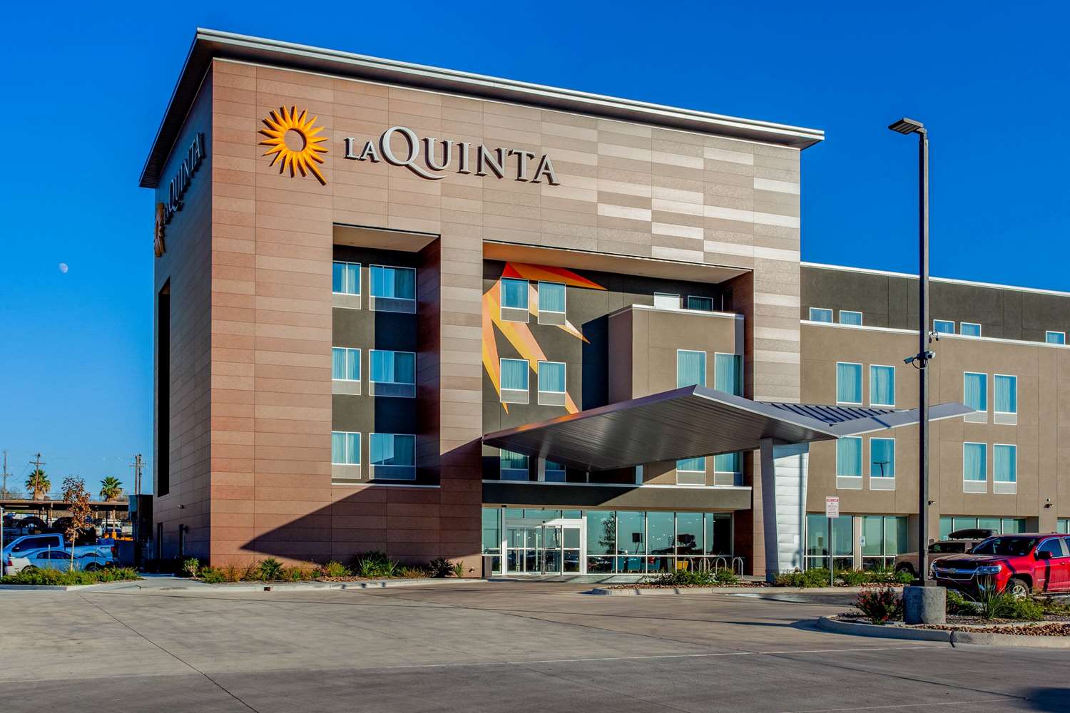 La Quinta Inn & Suites By Wyndham San Antonio Alamo City 46/49