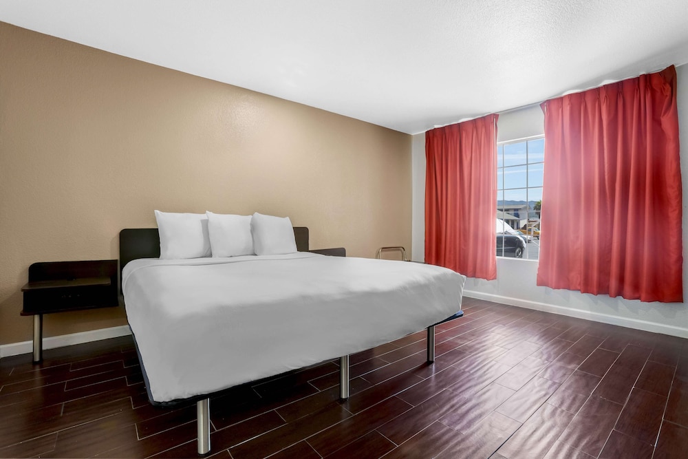 Motel6 Ukiah, CA - North 25/53
