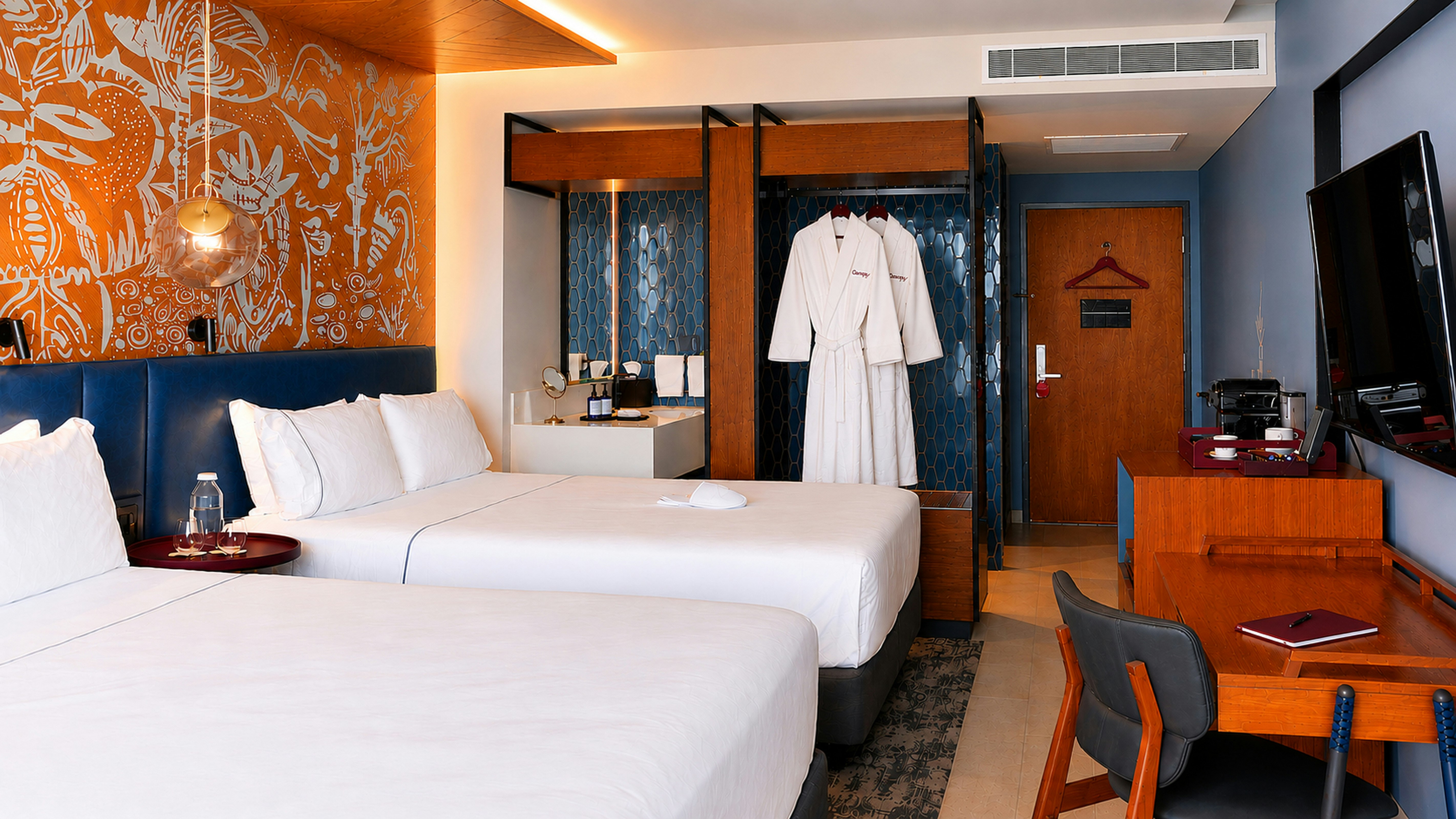 Room, 2 Queen Beds, Sunrise View
