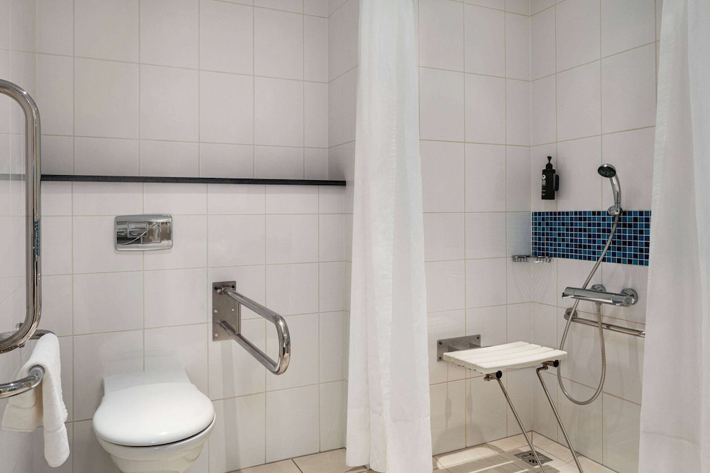 Vienna House Easy by Wyndham Bratislava 36/38
