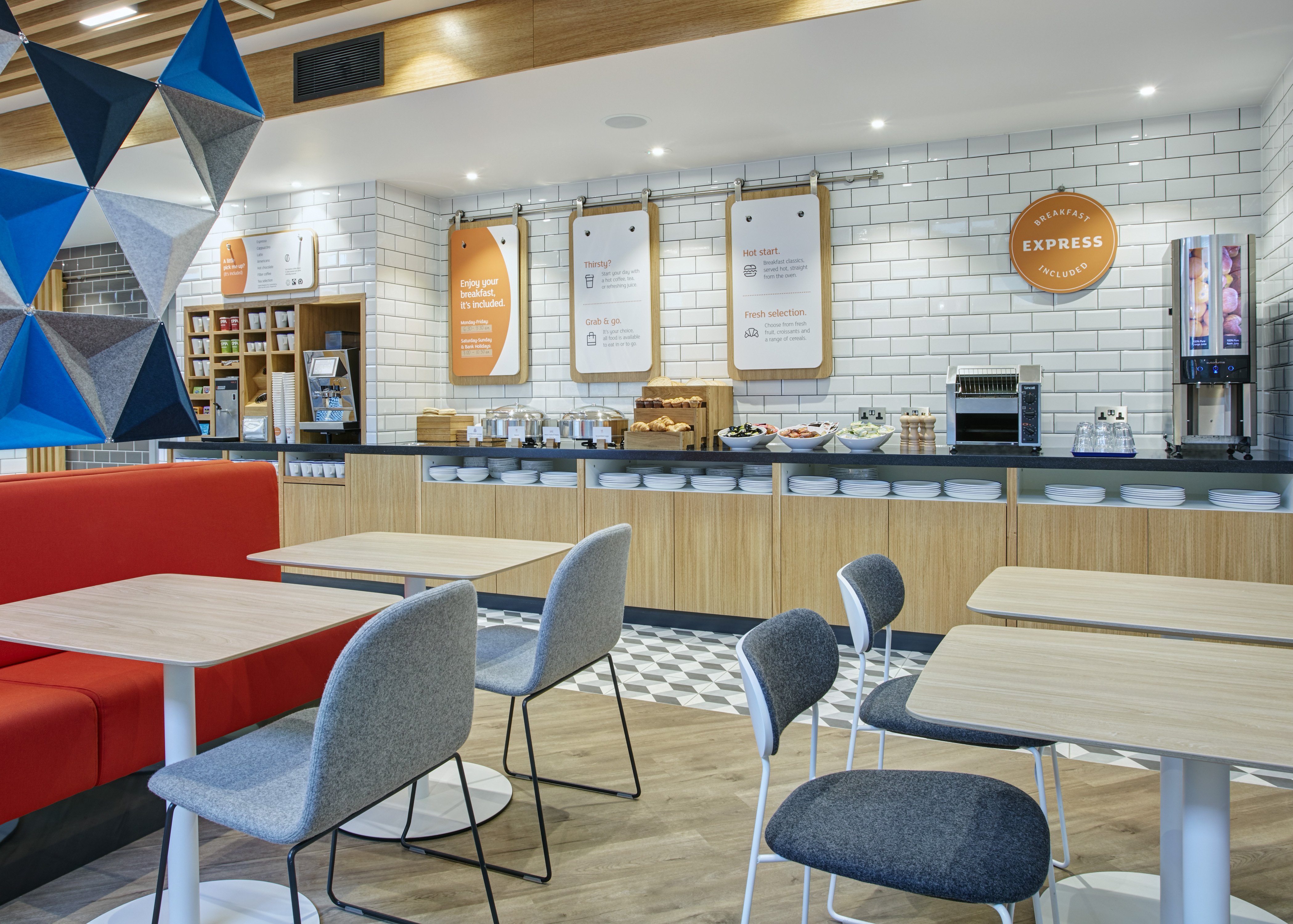 HOLIDAY INN EXPRESS DUBLIN CITY CENTRE 49/71