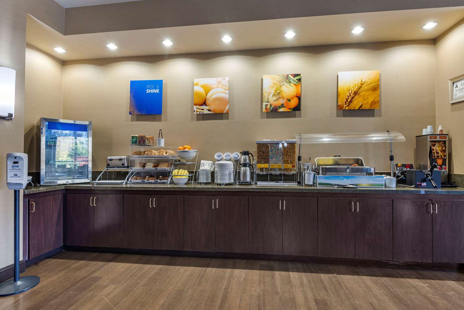 Comfort Suites Huntersville near Lake Norman 6/21