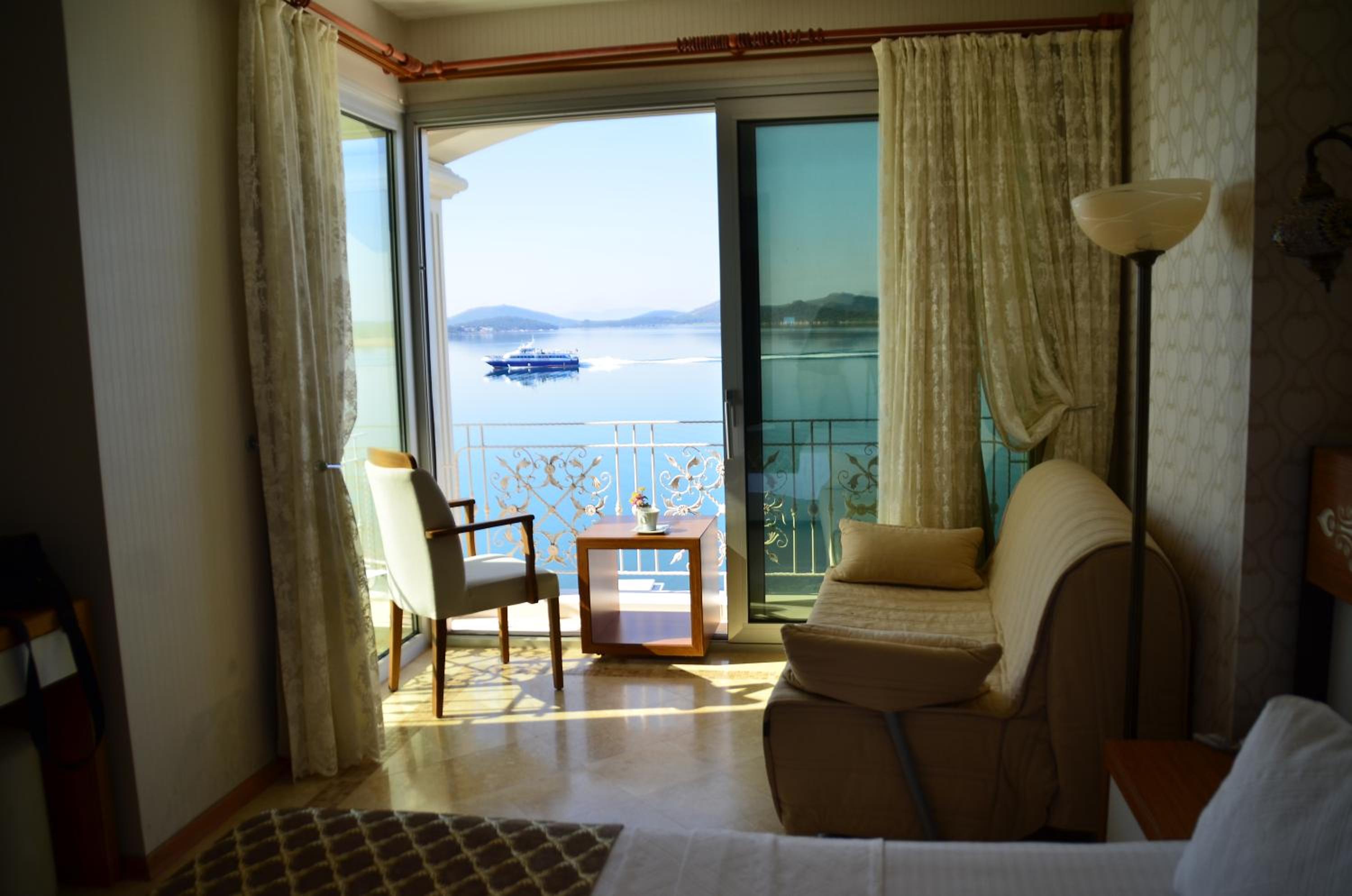 Cunda Kivrak Hotel 44/51