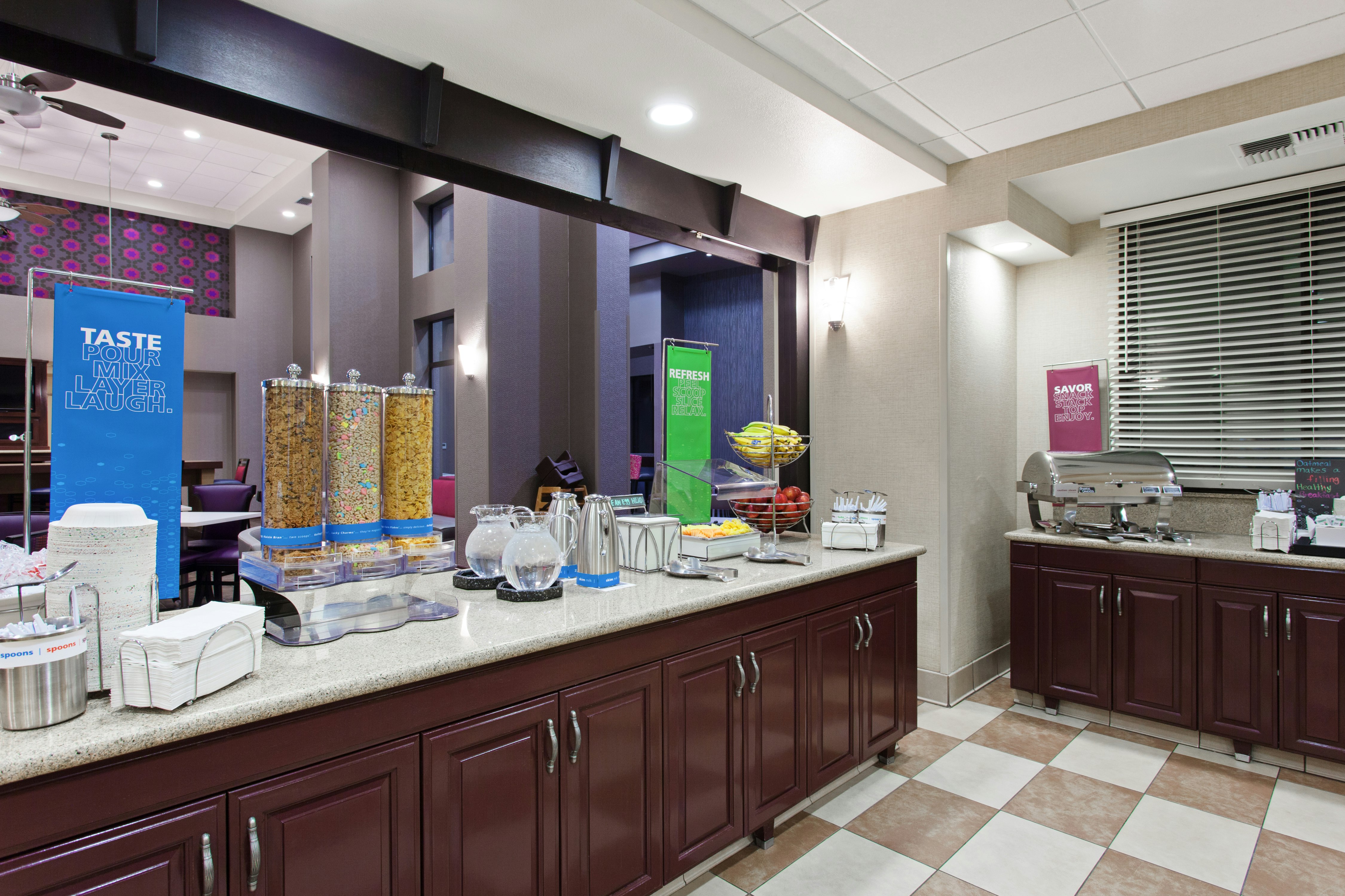 Hampton Inn Suites Oakland Airport 63/63