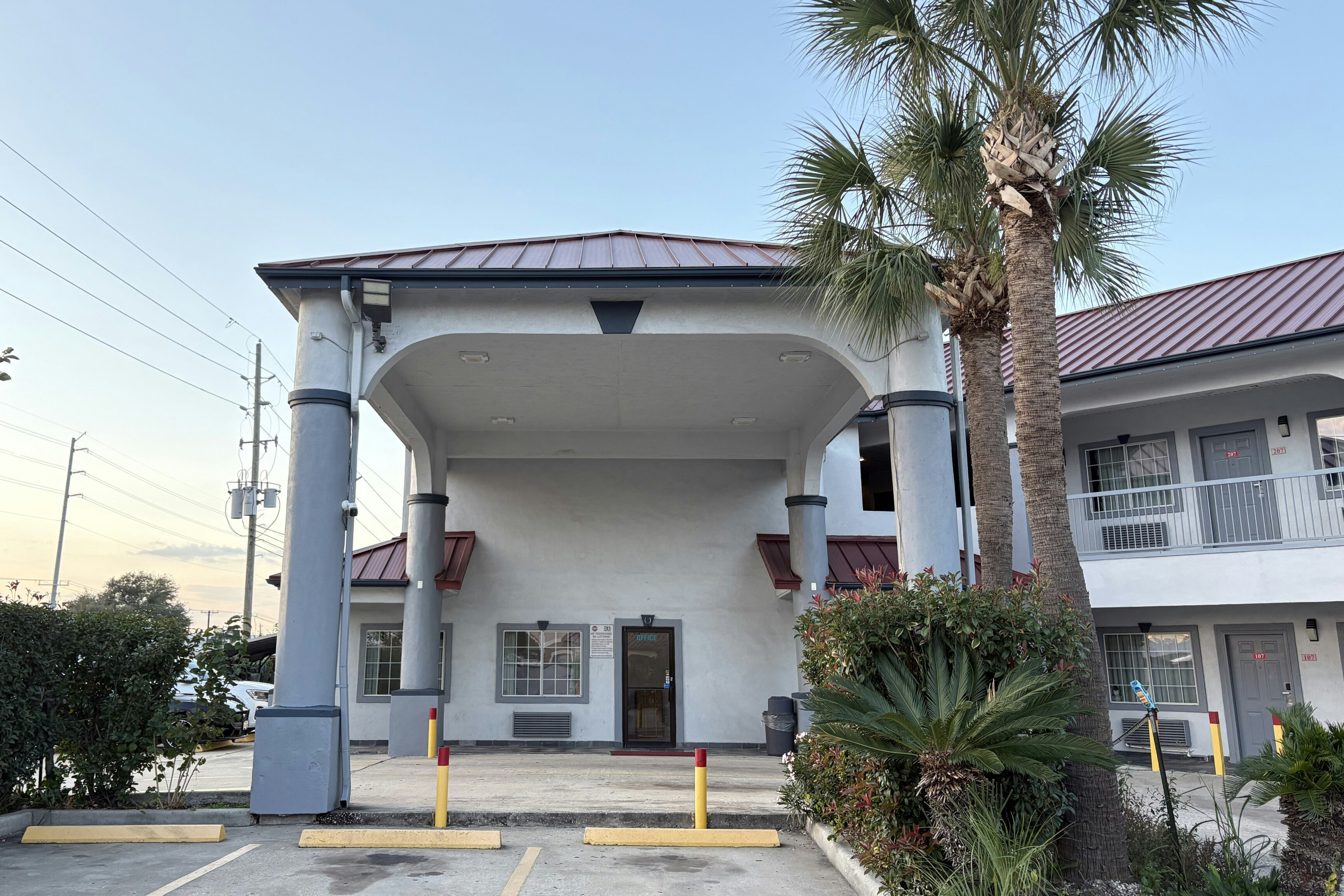 Kiwi Inn Capital O Houston - Hwy 249 3/50