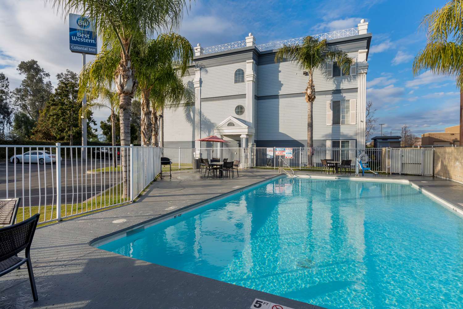 Best Western Colonial Inn 8/14