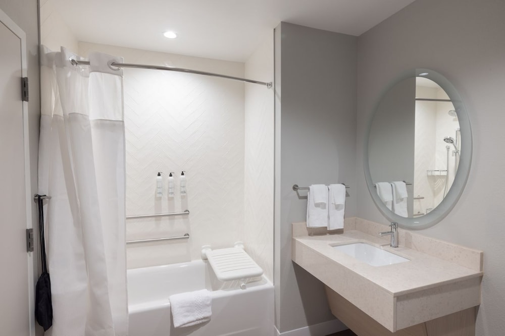 Towneplace Suites By Marriott Dayton Beavercreek 32/34