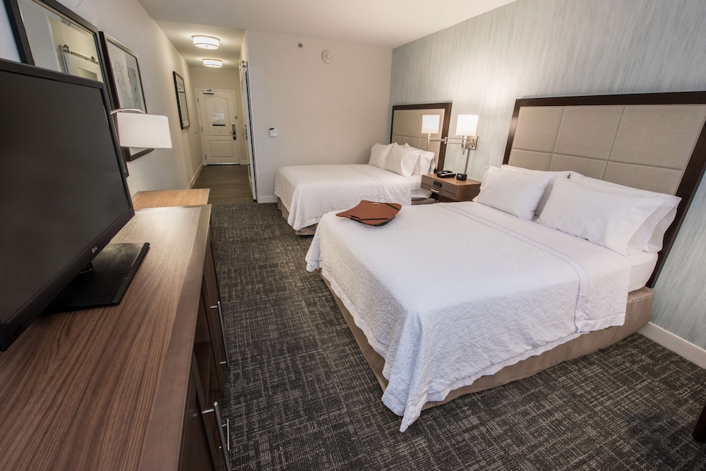Hampton Inn Albany-Western Ave/University Area 19/47