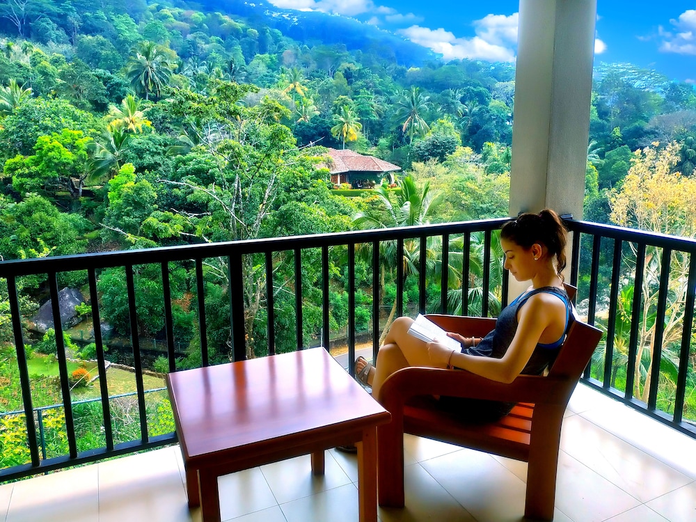 Kandy Grand Hills 31/50